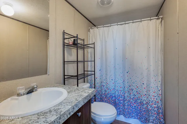 a view of a storage & utility room