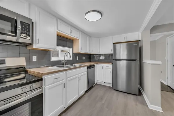 $1,295 | 5208 East 8th Street, Unit 1, Kansas City, MO 64124