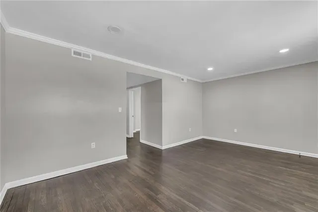 $1,295 | 5208 East 8th Street, Unit 1, Kansas City, MO 64124