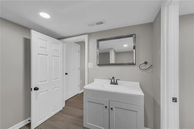 $1,295 | 5208 East 8th Street, Unit 1, Kansas City, MO 64124