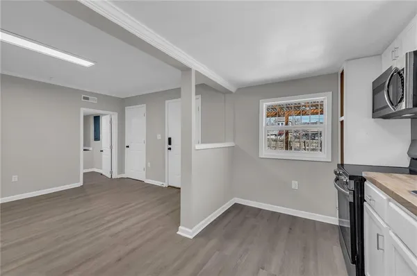 $1,295 | 5208 East 8th Street, Unit 1, Kansas City, MO 64124