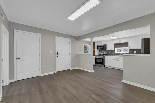$1,295 | 5208 East 8th Street, Unit 1, Kansas City, MO 64124