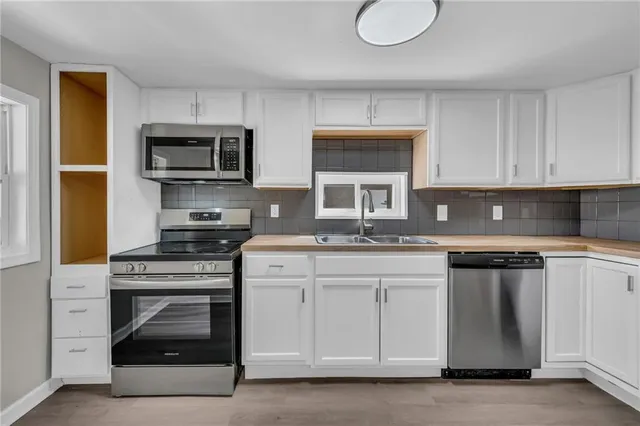 $1,295 | 5208 East 8th Street, Unit 1, Kansas City, MO 64124