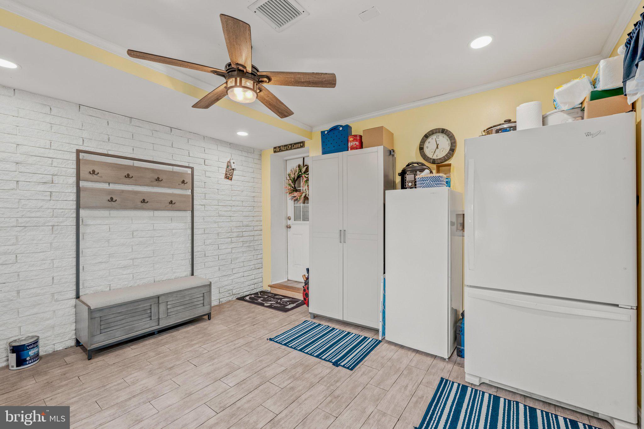 12504 National Pike Clear Spring, MD 21722 - Photo 6 of 68 Mudroom