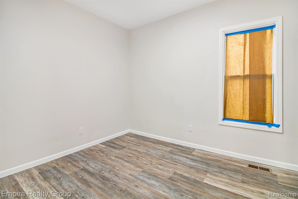 8366 Navy Street Detroit, MI 48209 - Photo 12 of 25