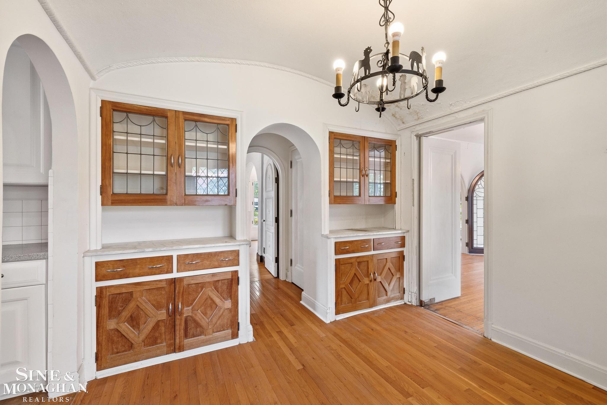 1350 Buckingham Road Grosse Pointe Park, MI 48230 - Photo 20 of 51