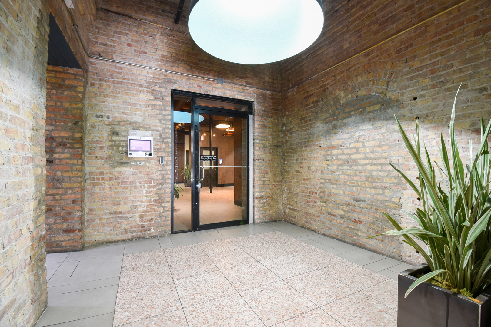 1017 West Washington Boulevard, Unit 3I Chicago, IL 60607 - Photo 21 of 24