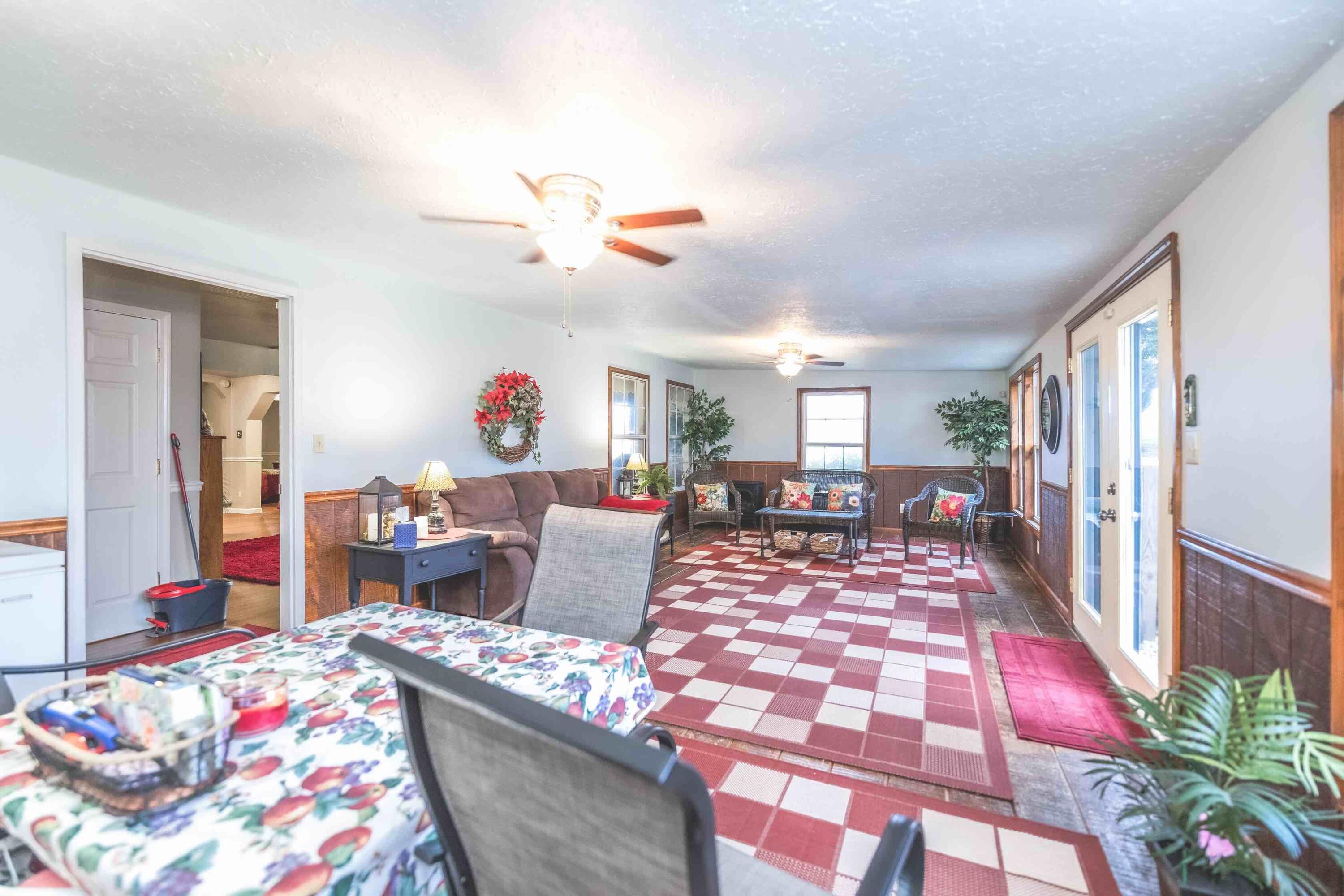 585 Loveless Road Science Hill, KY 42553 - Photo 48 of 76 084