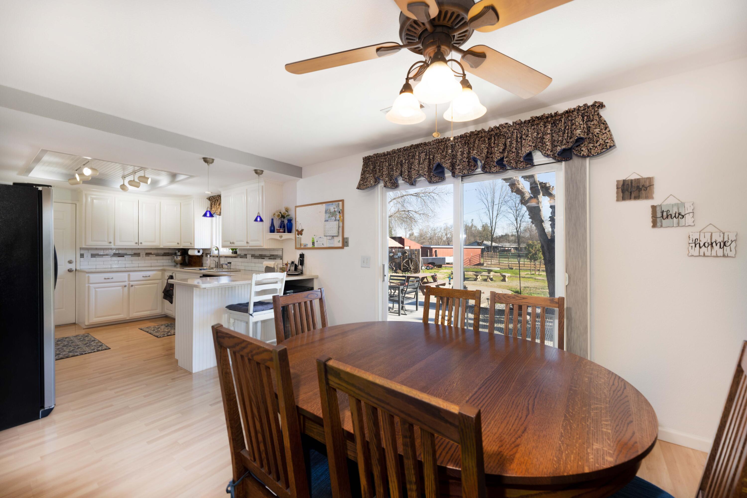 5332 Balls Ferry Road Anderson, CA 96007 - Photo 11 of 38 FE5A0387
