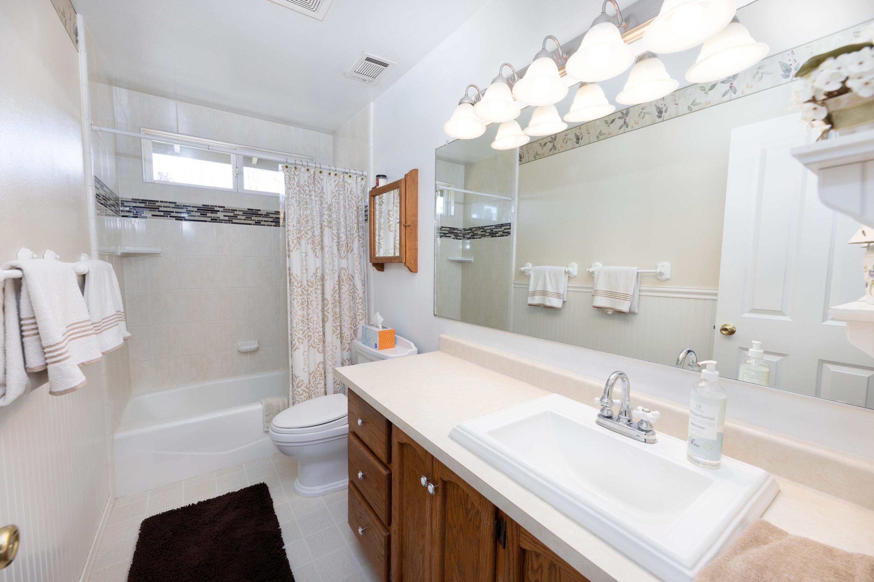 5332 Balls Ferry Road Anderson, CA 96007 - Photo 12 of 38 FE5A0389