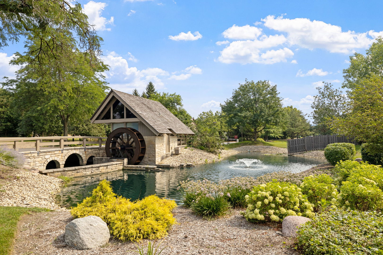 1140 Old Mill Road, Unit 201F Hinsdale, IL 60521 - Photo 1 of 26 Gallery Image 1