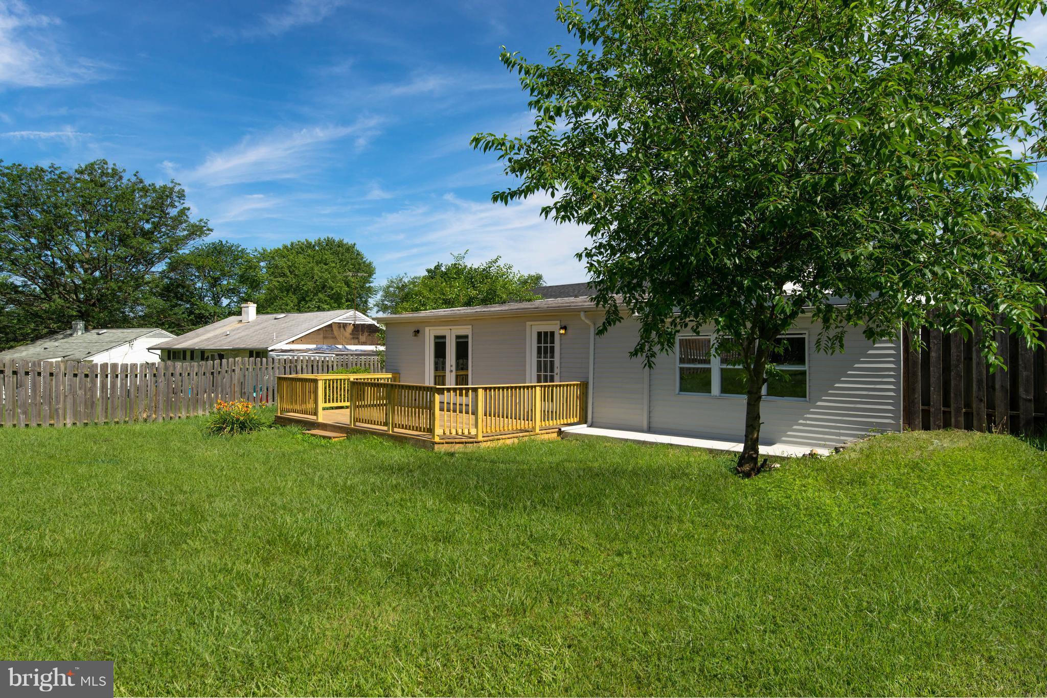 4709 Mawani Road Baltimore, MD 21206 - Photo 21 of 22 Huge Fenced In Back Yard