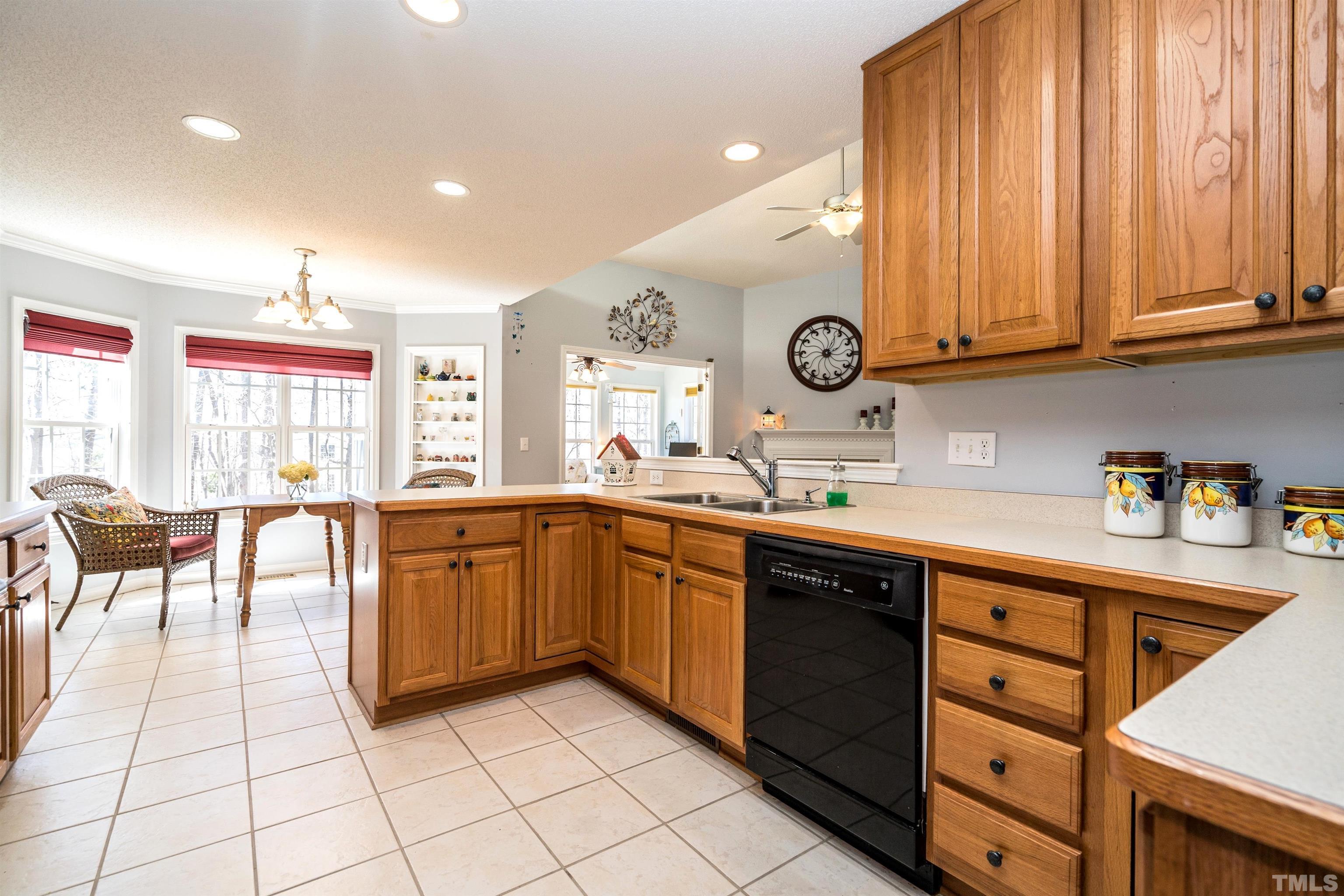 180 Mickleson Ridge Drive Raleigh, NC 27603 - Photo 8 of 32