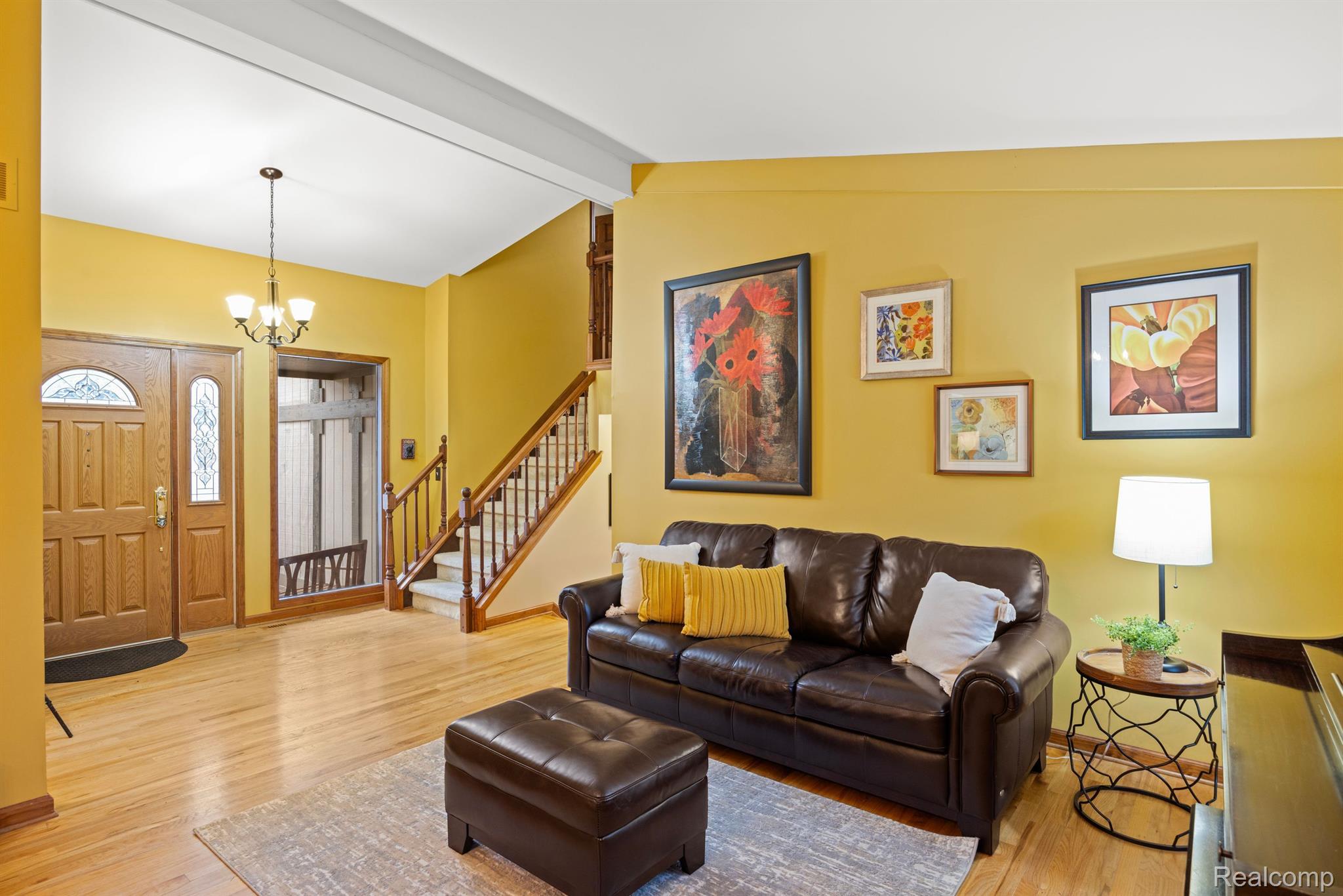 591 Lockport Road Rochester, MI 48307 - Photo 6 of 40 Gallery Image 6