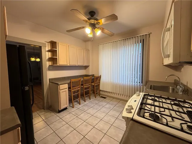 $1,250 | 414 Lenox Avenue, Unit 1, Pittsburgh, PA 15221