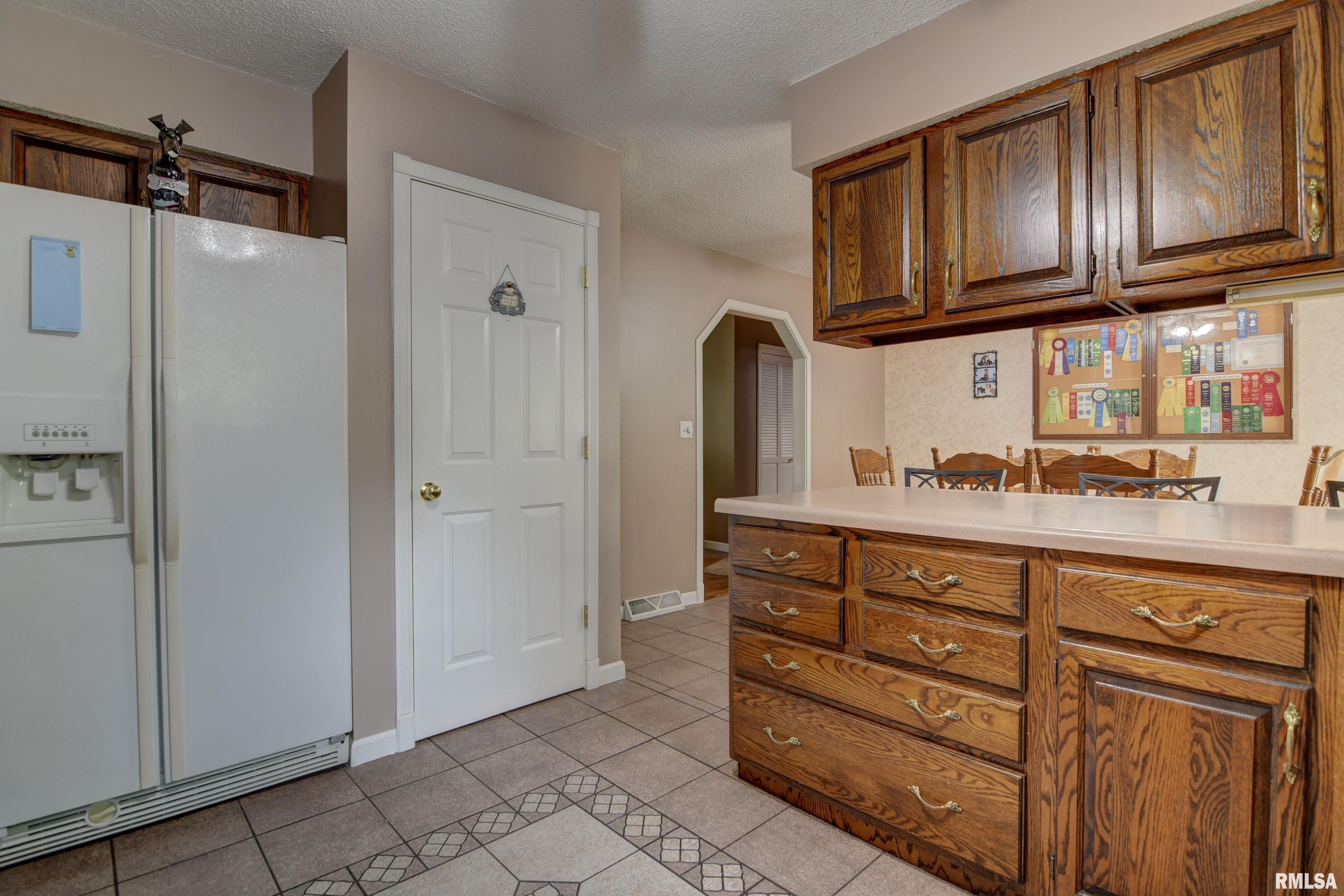 90 White Road Glenarm, IL 62536 - Photo 11 of 35 Gallery Image 11