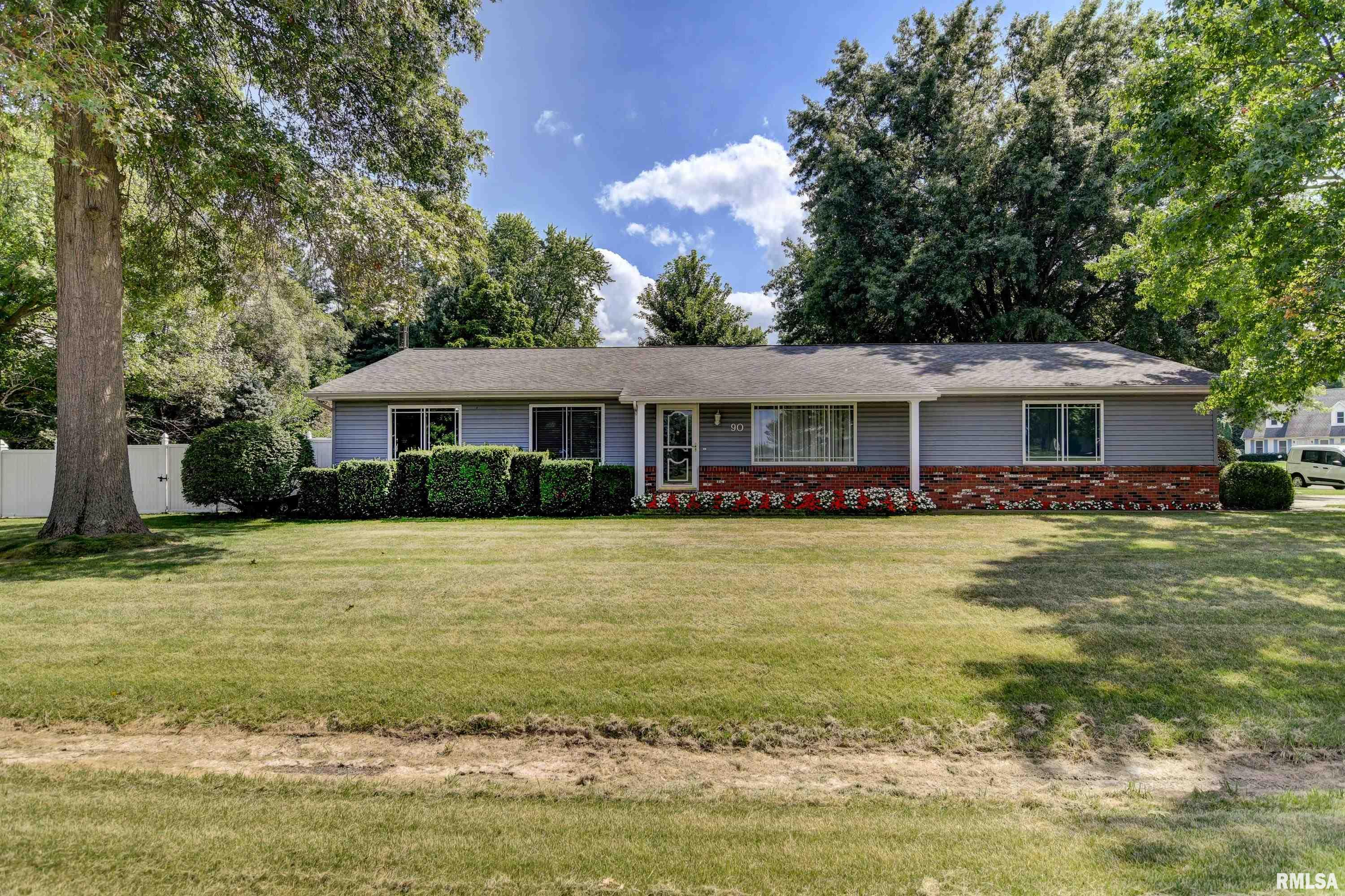 90 White Road Glenarm, IL 62536 - Photo 3 of 35 Gallery Image 3