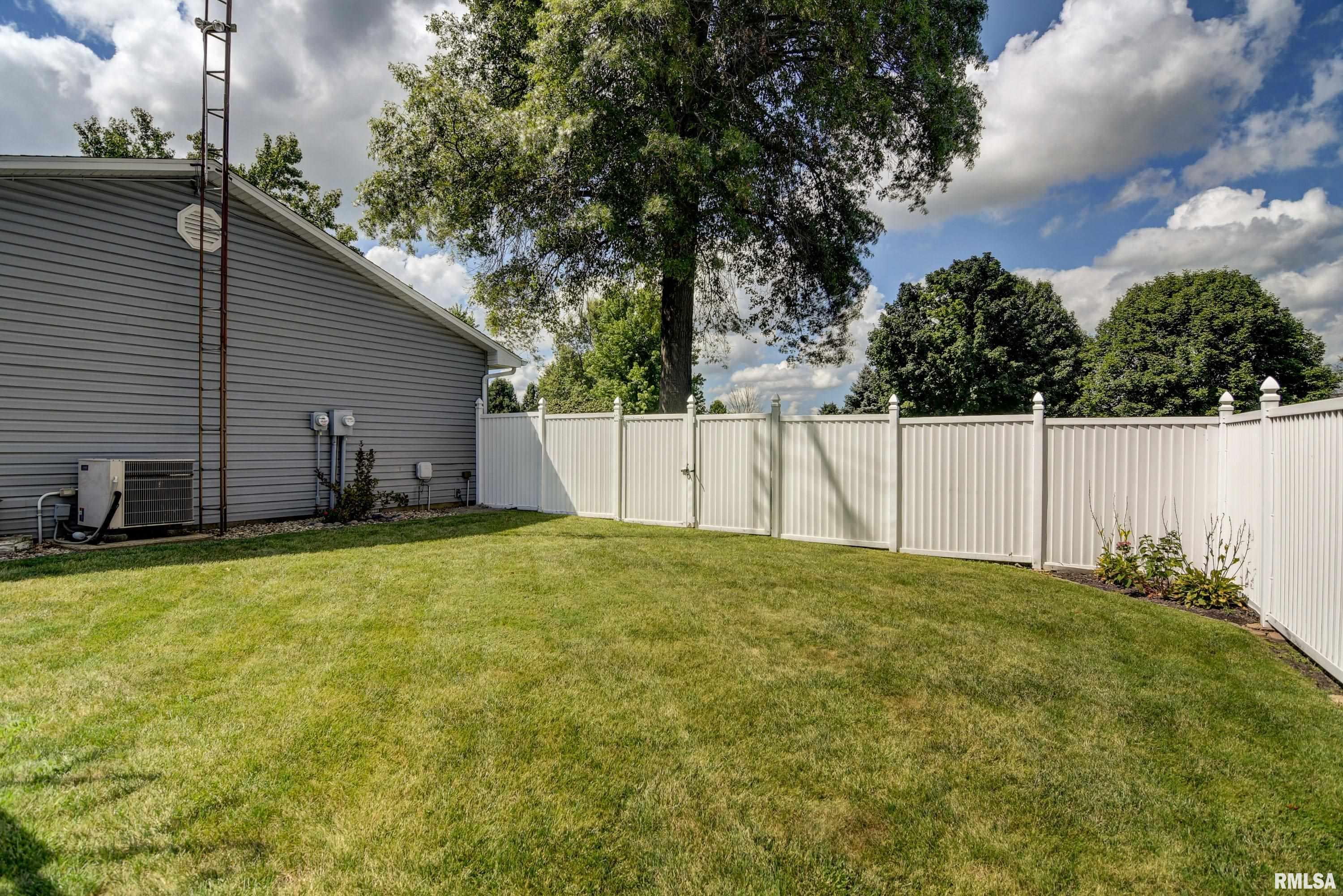 90 White Road Glenarm, IL 62536 - Photo 31 of 35 Gallery Image 31