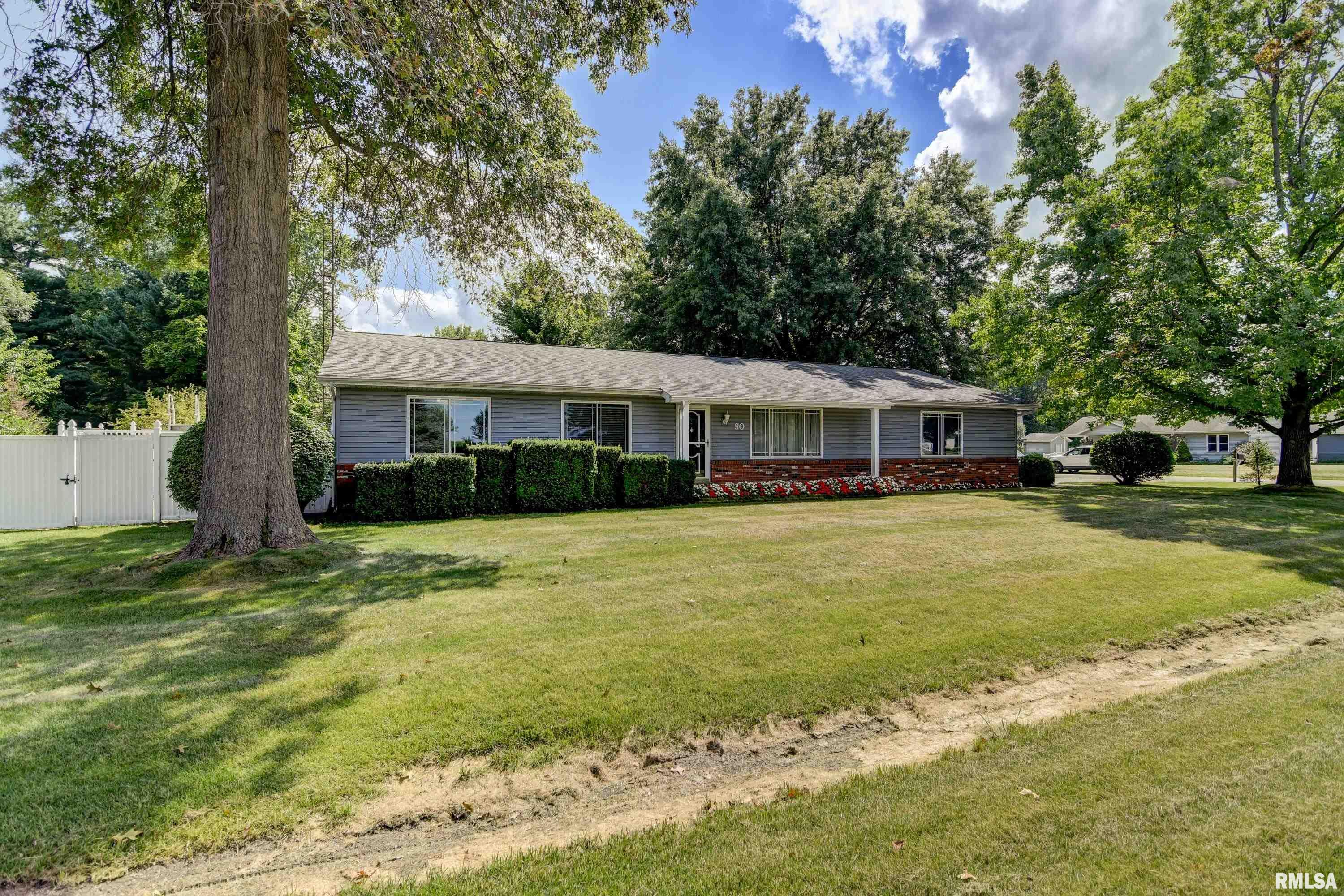 90 White Road Glenarm, IL 62536 - Photo 4 of 35 Gallery Image 4