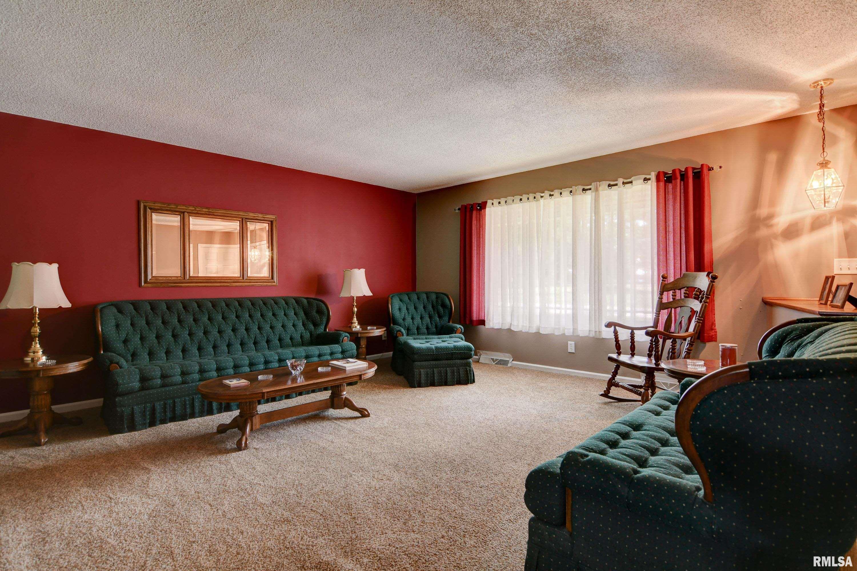 90 White Road Glenarm, IL 62536 - Photo 5 of 35 Gallery Image 5