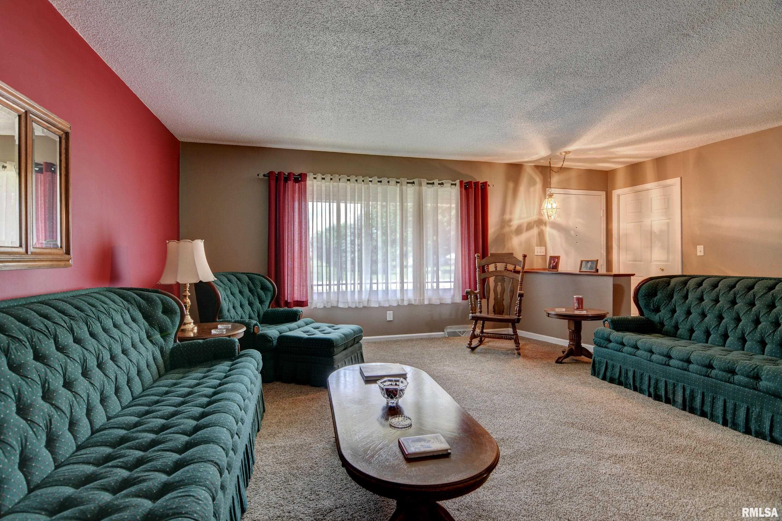 90 White Road Glenarm, IL 62536 - Photo 6 of 35 Gallery Image 6
