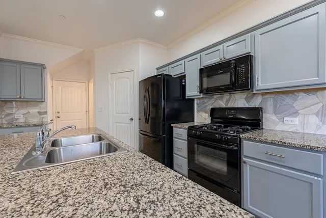 $1,900 | 2880 Donnell Drive, Unit 2702, Round Rock, TX 78664