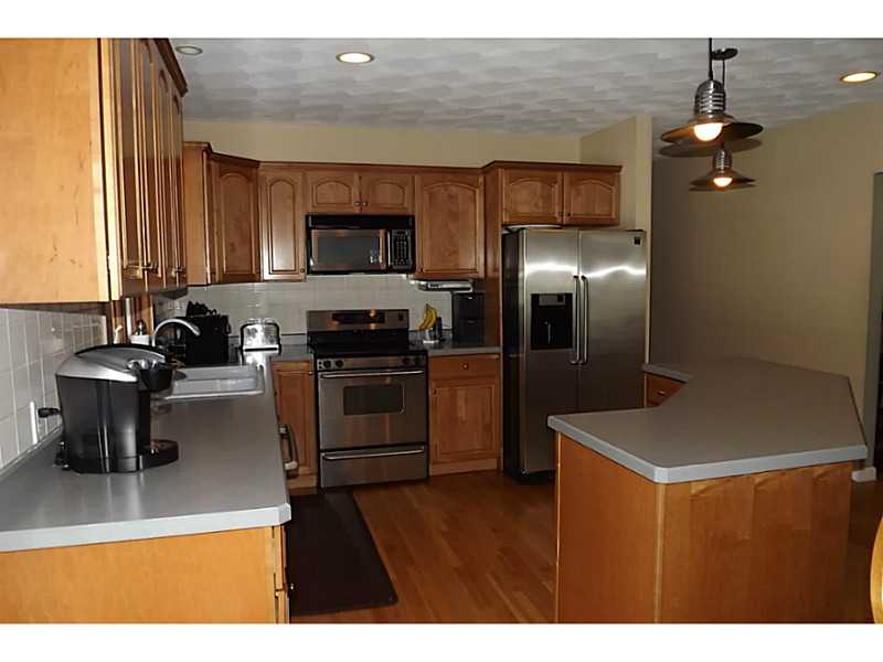 19 Angel Road Glocester, RI 02814 - Photo 3 of 23 Kitchen.