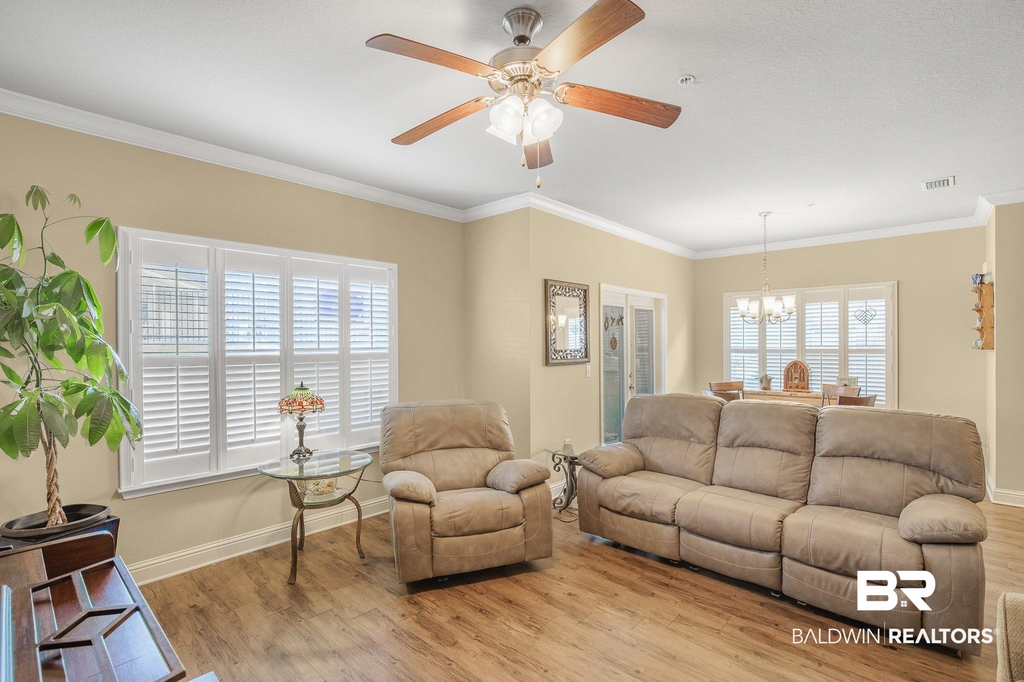 6836 Spaniel Drive, Unit B Daphne, AL 36527 - Photo 9 of 28 Living Room