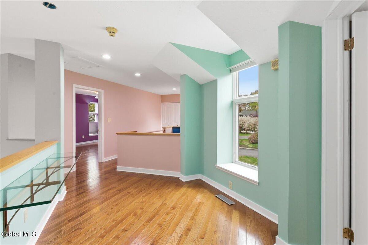 214 Colonial Avenue Albany, NY 12208 - Photo 32 of 46 21-018_MW2_7562