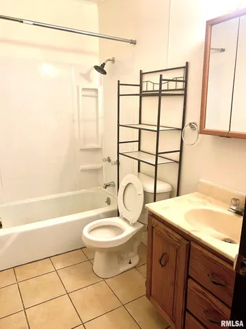 $99,900 | 502 Williamette Avenue, Lincoln, IL 62656