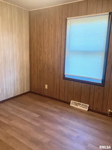 $99,900 | 502 Williamette Avenue, Lincoln, IL 62656