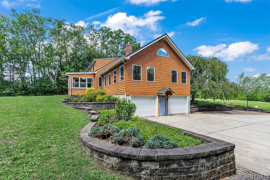 2000 West Blood Road East Aurora, NY 14052 - Photo 5 of 41 Side view