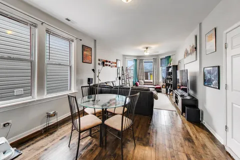 $700,000 | 2955 North Gresham Avenue, Chicago, IL 60618