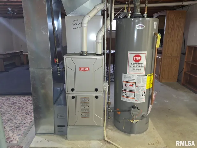 $179,900 | 757 West Locust Street, Canton, IL 61520