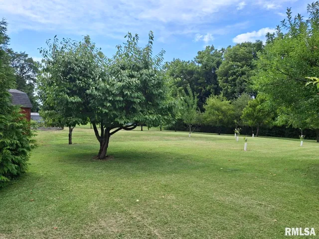 $179,900 | 757 West Locust Street, Canton, IL 61520