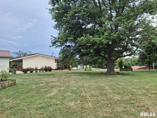 $179,900 | 757 West Locust Street, Canton, IL 61520