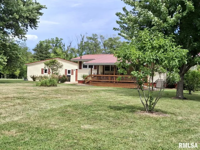 $179,900 | 757 West Locust Street, Canton, IL 61520