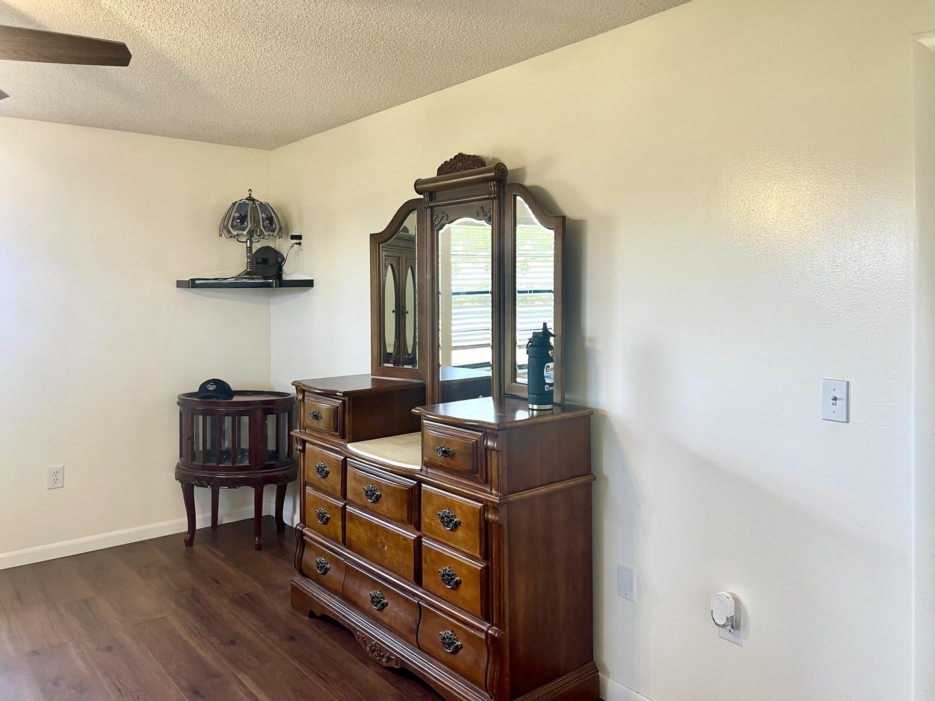 3856 Southwest 11th Avenue Okeechobee, FL 34974 - Photo 18 of 42 Master Bedroom