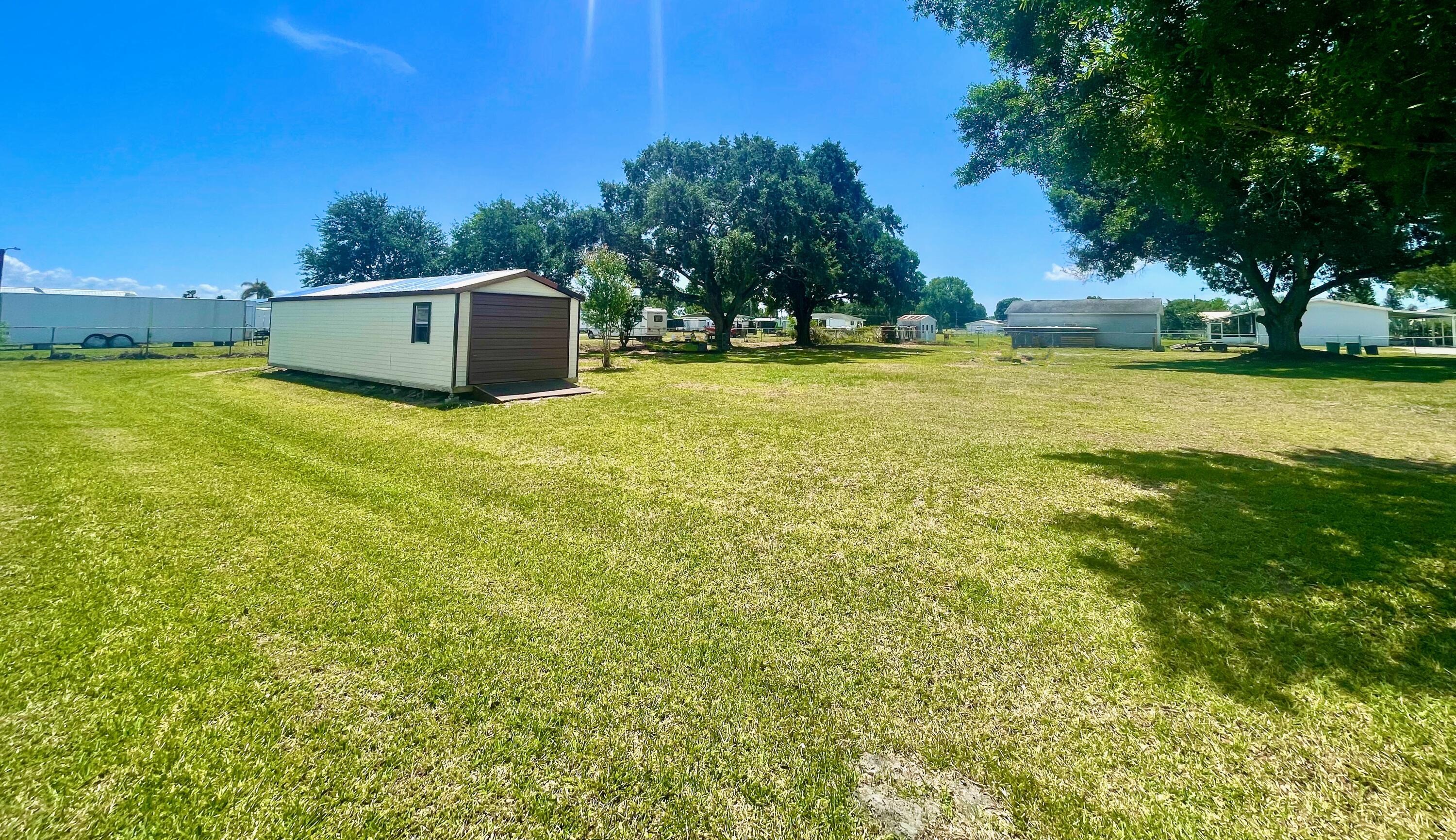 3856 Southwest 11th Avenue Okeechobee, FL 34974 - Photo 35 of 42 Shed
