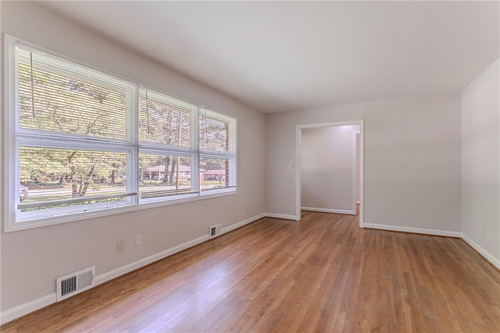 573 Allgood Road Stone Mountain, GA 30083 - Photo 16 of 31