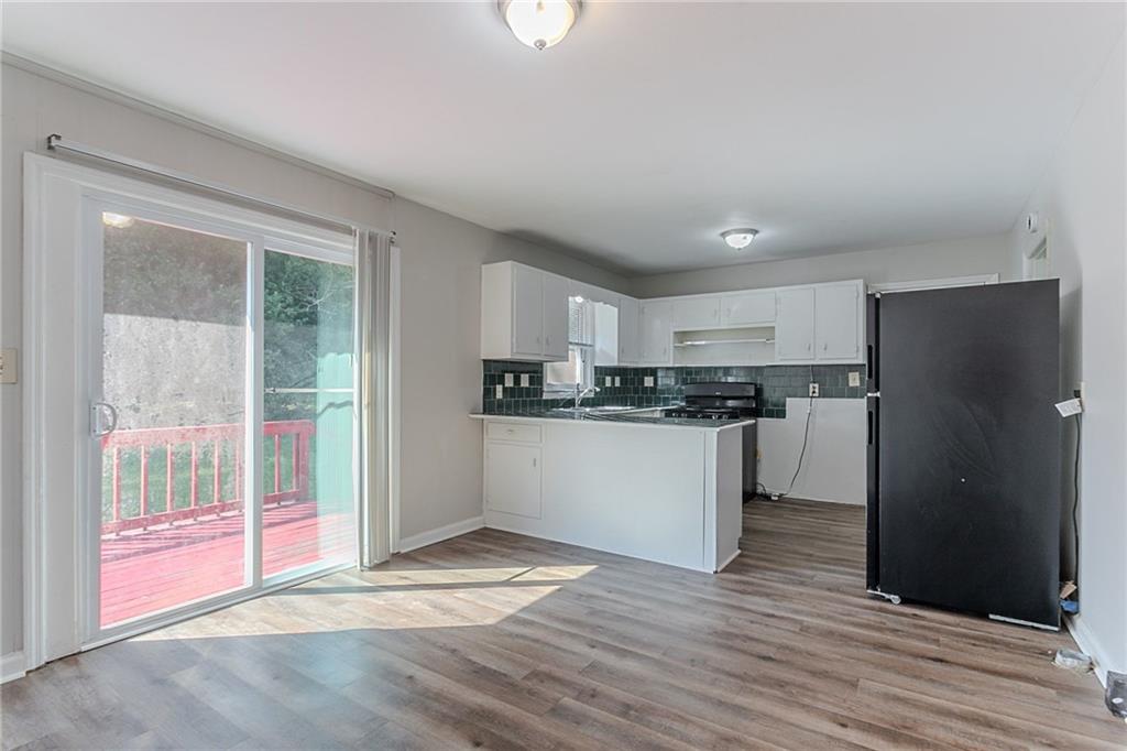 573 Allgood Road Stone Mountain, GA 30083 - Photo 9 of 31