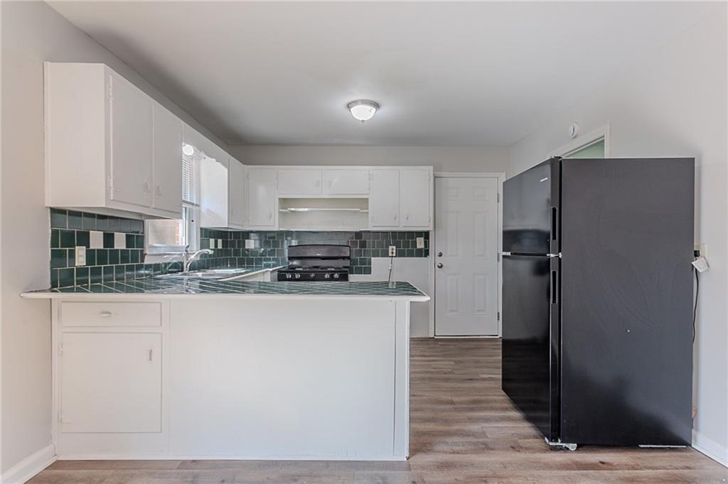 573 Allgood Road Stone Mountain, GA 30083 - Photo 10 of 31