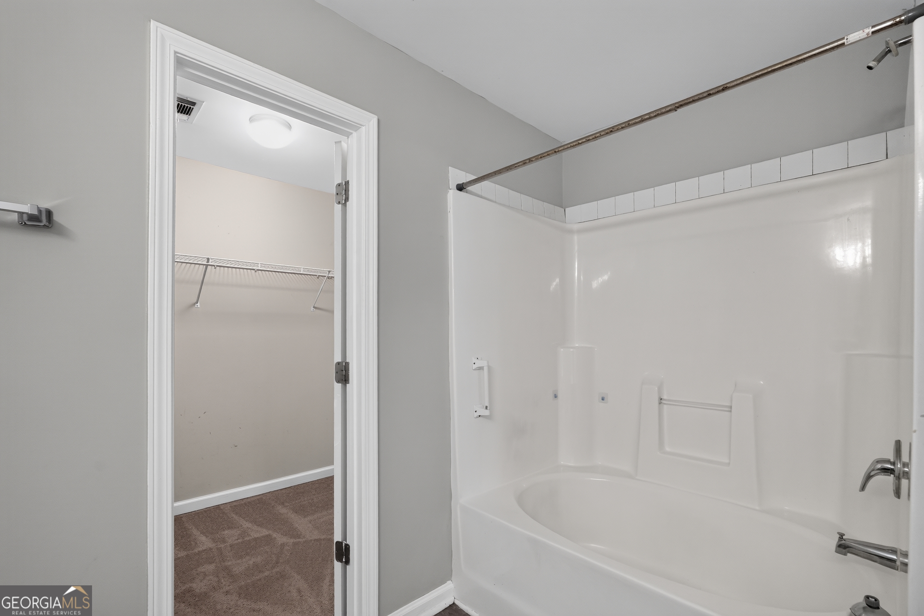 6381 Shadow Square Lithonia, GA 30058 - Photo 32 of 36