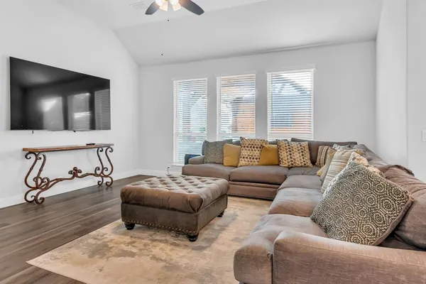 $3,500 | 1208 Sagewood Drive, Justin, TX 76247