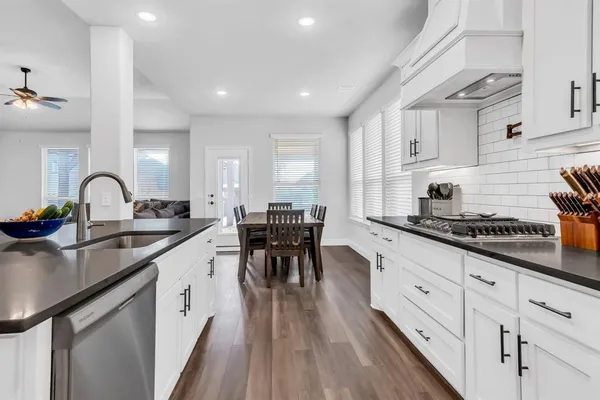 $3,500 | 1208 Sagewood Drive, Justin, TX 76247