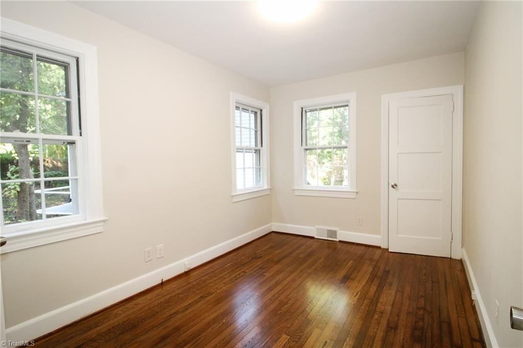 101 Mendenhall Road, Unit A Jamestown, NC 27282 - Photo 8 of 45 Gallery Image 8