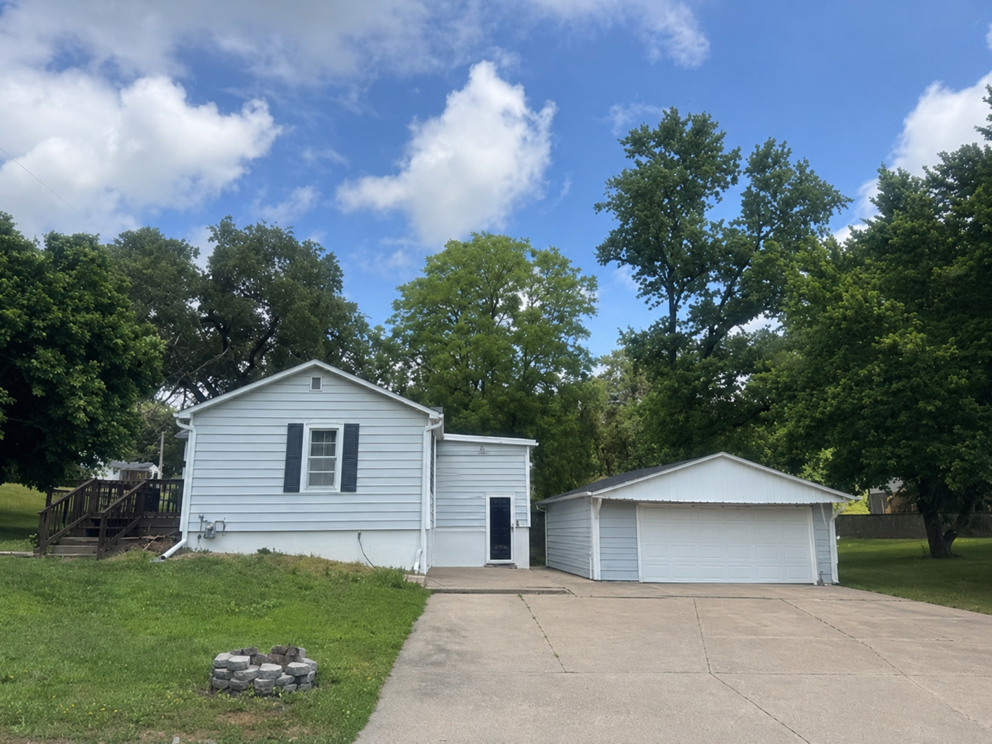 1208 Southwest 3rd Avenue Aledo, IL 61231 - Photo 3 of 15