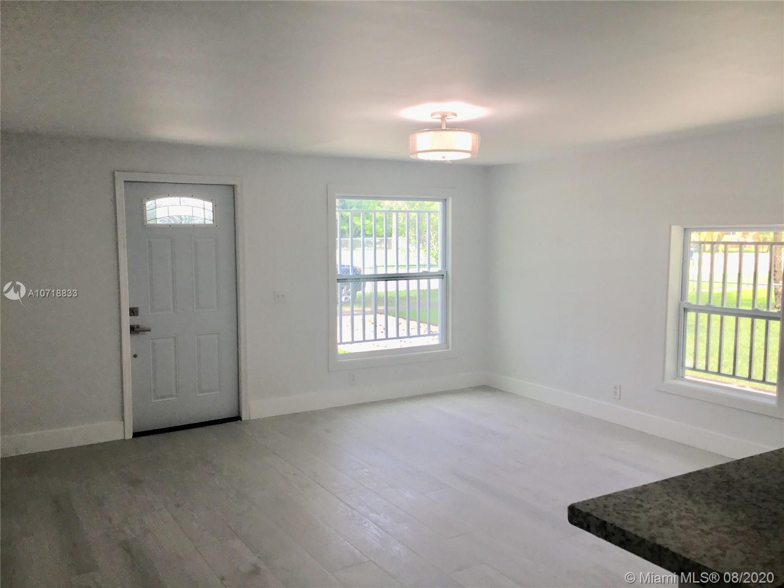 17821 Southwest 103rd Avenue Miami, FL 33157 - Photo 2 of 32