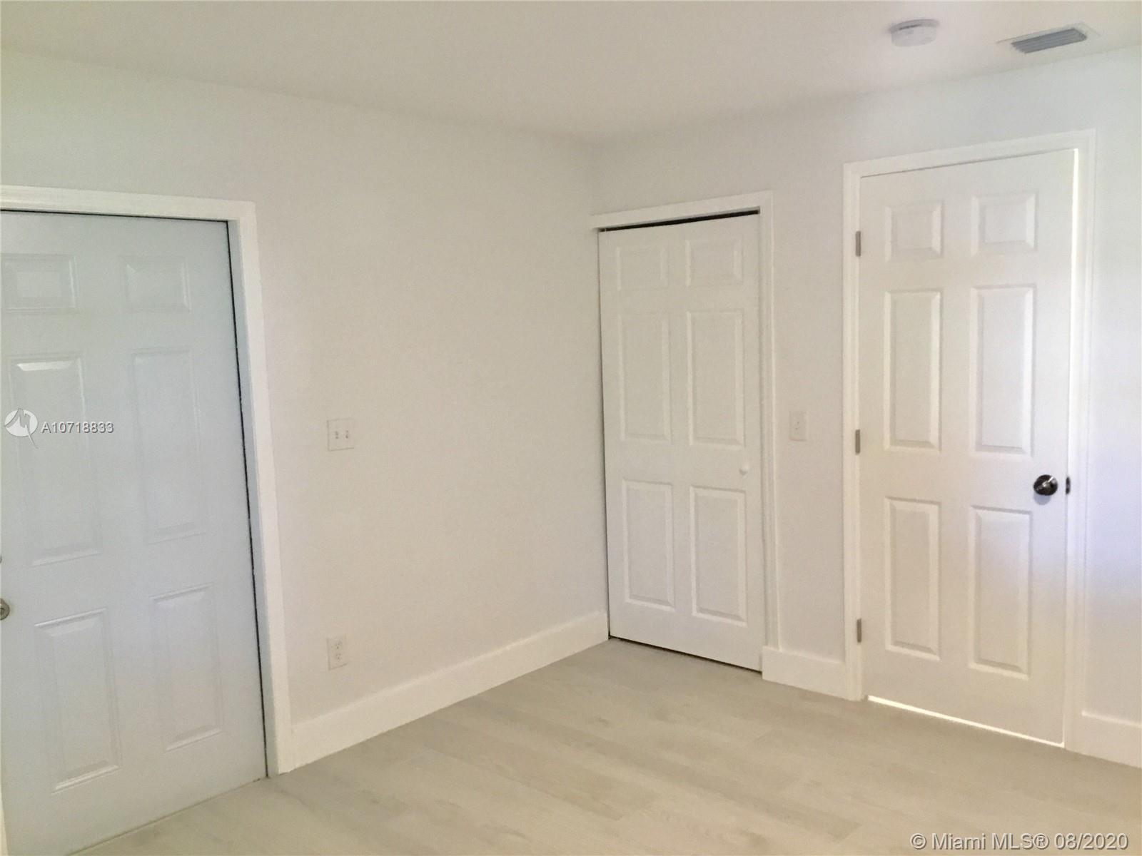 17821 Southwest 103rd Avenue Miami, FL 33157 - Photo 18 of 32