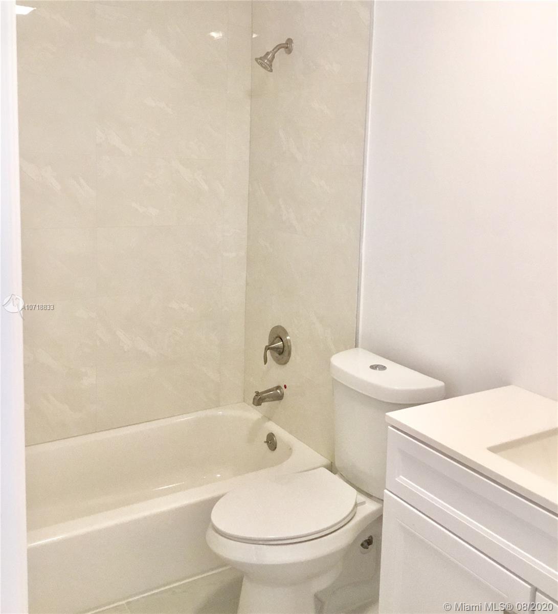 17821 Southwest 103rd Avenue Miami, FL 33157 - Photo 21 of 32